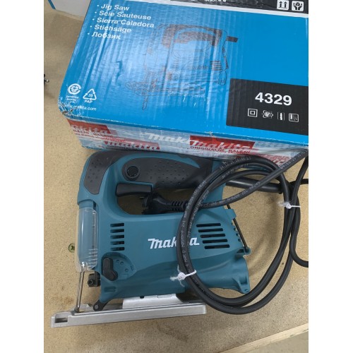 Makita 4329 Pendelhubstichsäge 450W