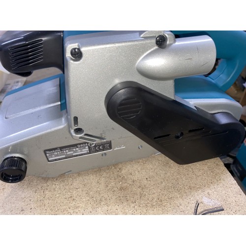 Makita 9404J Bandschleifer 100x610mm, 1010W, Makpac