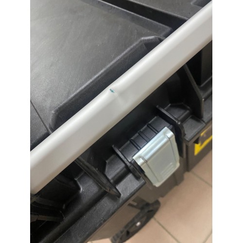 B-WARE Stanley FMST1-75531 FatMax Mobile Montagebox, 240 l BESCHÄDIGTER GRIFF!!