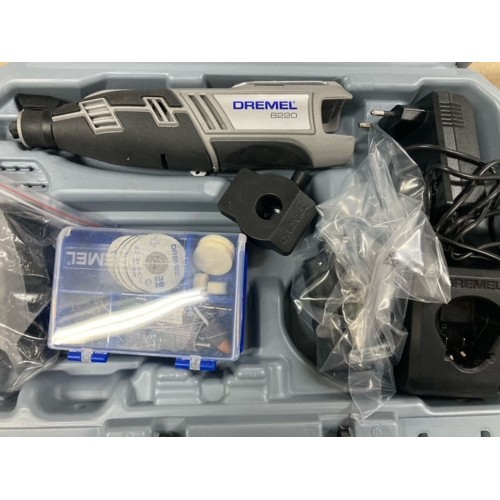 Dremel 8220-2/45 Akku-Multifunktionswerkzeug F0138220JH