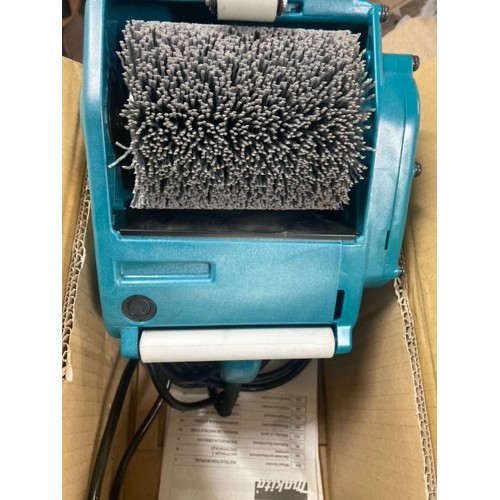 Makita 9741 Bürstenschleifer 100x120mm, 860W