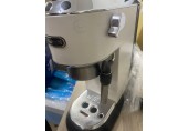 ABVERKAUF DeLonghi Dedica Style EC 685.W GEBRAUCHT, NACH SERVICE, BESCHÄDIGTE VERPACKUNG