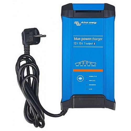 Victron Energy Blue Smart Batterieladegerät IP22 12V/15A, 1 Ausgang BPC121542002